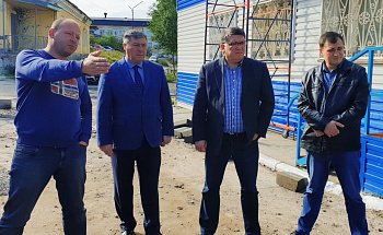 Владимир Мищенко проверил объекты в ЗАТО Александровск, которые благоустраиваются в рамках формирования комфортной городской среды