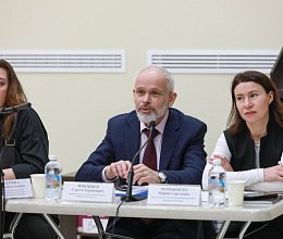 Выездное заседание комитета по социальной политике и делам семьи в Мурманском доме-интернате для престарелых и инвалидов 25 марта 2026 года