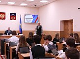 Мурманские лицеисты посетили региональный парламент