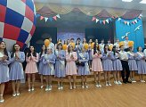 Анна Гришко поздравила выпускников Гаджиево и приняла участие в празднике "Последний звонок"