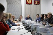 Депутаты областной Думы встретились с общественно и политически активной молодежью региона
