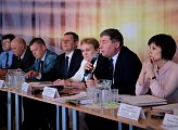 В Ловозере прошло выездное заседание комитета областной Думы по законодательству, государственному строительству и местному самоуправлению под председательством Владимира Мищенко