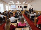 Уважаемые земляки, в 2023 году, по инциативе депутатов Мурманской областной Думы, министерства образования и науки Мурманской области, писателей нашего региона возобновили проведение историко-литературно-краеведческого конкурса "Храмы России"