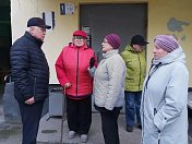 Уважаемые земляки, 27 августа как координатор проекта «Инициативы двора» провел встречи с жителями микрорайонов на улице Достоевского домов № 11 и № 21
