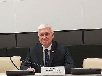 Уважаемые земляки, сегодня принял участие в работе профильного комитета Мурманской областной Думы по транспорту, дорожному хозяйству и информатизации. 