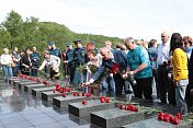 В Видяево почтили память погибших подводников 