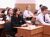 Мурманские лицеисты посетили региональный парламент