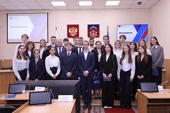 День открытых дверей прошел в областной Думе