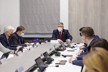 15 ноября Станислав Гонтарь принял участие в заседании комитета областной Думы по законодательству, государственному строительству и местному самоуправлению 