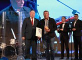 Владимир Мищенко поздравил сотрудников  Мурманского морского торгового порта с профессиональным праздником