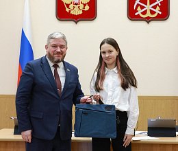 Мурманские лицеисты в гостях у Мурманской областной Думы 25 марта 2026 года