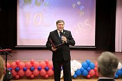Первый вице-спикер регионального парламента Владимир Мищенко принял участие в праздничном мероприятии в честь 10-летия российско-норвежской школы в Мурманске 