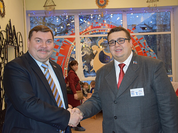 Состоялись премьерные показы спектаклей, подготовленных в рамках проекта «Театры - детям», реализуемого ВПП «Единая Россия» на территории Мурманской области