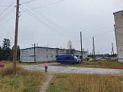 Село Ёна без магазина и без обслуживания жилищного фонда