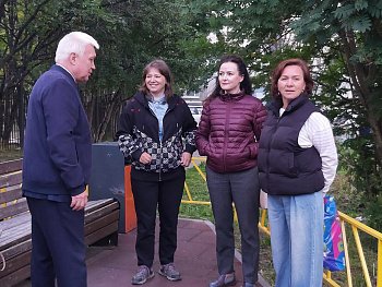 Уважаемые земляки, 18 августа состоялись встречи с коллективом Мурманского областного дома ребенка и жителями микрорайонов дома № 8 по улице Полярный круг и дома № 3 по улице Морская