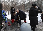Сергей Дубовой поздравил моряков-подводников 