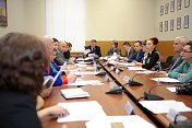 В областной Думе состоялось первое заседание  рабочей группы по совершенствованию регионального законодательства в сфере поддержки коренных малочисленных народов Севера