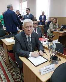 28 июня депутат Мурманской областной Думы Михаил Белошеев принял участие в очередном заседании Думы