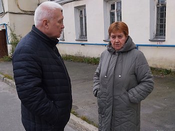 Уважаемые земляки, 1 сентября как координатор проекта «Инициативы двора» провел встречи с жителями микрорайона домов № 61 и № 69 по Кольскому проспекту