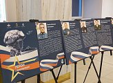 Уважаемые земляки, 20 февраля в Мурманском областном театре кукол принял участие в торжественном открытии фотовыставки "Отец Героя России" в рамках II Открытого творческого фестиваля "Zа СВОих", посвященного Специальной военной операции