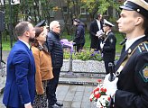 Депутаты областной Думы почтили память защитников Заполярья