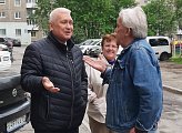 Уважаемые земляки, 15 июня вместе с депутатом Совета депутатов города Мурманска Андреем Анатольевичем Савенковым провели встречу с жителями микрорайона дома № 106 по Кольскому проспекту