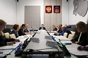 Состоялось очередное заседание комитета областной Думы по социальной политике и делам семьи под председательством Станислава Гонтарь 
