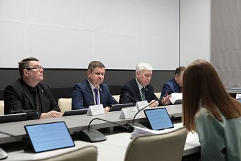 28 мая Станислав Гонтарь принял участие в заседании комитета по законодательству, государственному строительству и местному самоуправлению.