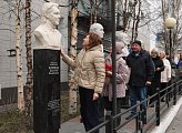 В Мурманске открыли памятный бюст журналиста и литератора Дмитрия Коржова