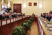 Депутаты регионального парламента приняли участие в расширенном заседании Экономического совета при Губернаторе Мурманской области 