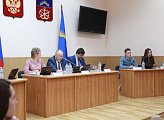 В региональном парламенте прошло первое заседание  Общественной молодежной палаты при Мурманской областной Думе