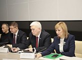 Состоялось заседание комитета по законодательству, государственному строительству и местному самоуправлению под председательством Владимира Мищенко