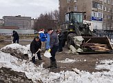 Уважаемые земляки, поздравляю с 1 Мая, праздником Весны и Труда! Желаю нам крепкого здоровья, благополучия, энергии, уверенности в своих силах и новых свершений!