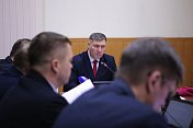 Состоялось очередное заседание комитета Думы по законодательству и государственному строительству под председательством Владимира Мищенко