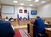 Мурманская областная Дума приняла законопроекты о социальной поддержке семей участников специальной военной операции