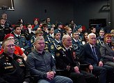 Уважаемые земляки, 29 мая принял участие в торжественном собрании членов Всероссийского детско-юношеского военно-патриотического общественного движения «ЮНАРМИЯ», посвященном 10-летию со дня основания