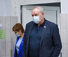 Выездное заседание комитета по социальной политике и делам семьи в Мурманском доме-интернате для престарелых и инвалидов 25 марта 2026 года