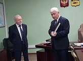 Уважаемые земляки, сегодня вместе с коллективом Управления Первомайского административного округа поздравил с днем рождения заместителя главы администрации города Мурманска, начальника Управления Первомайского АО Зикеева Николая Григорьевича 