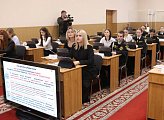 Мурманскую областную Думу посетили кадеты и гимназисты