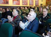 Первый вице-спикер областной Думы Владимир Мищенко поздравил бойцов морского отряда войск Росгвардии с профессиональным праздником