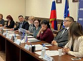 Депутаты областной Думы провели круглый стол, посвящённый развитию библиотечного дела