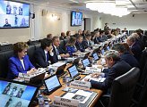 О государственной поддержке геостратегических территорий в Арктической зоне РФ на примере Мурманской области и инициативах региона шла речь в Совете Федерации